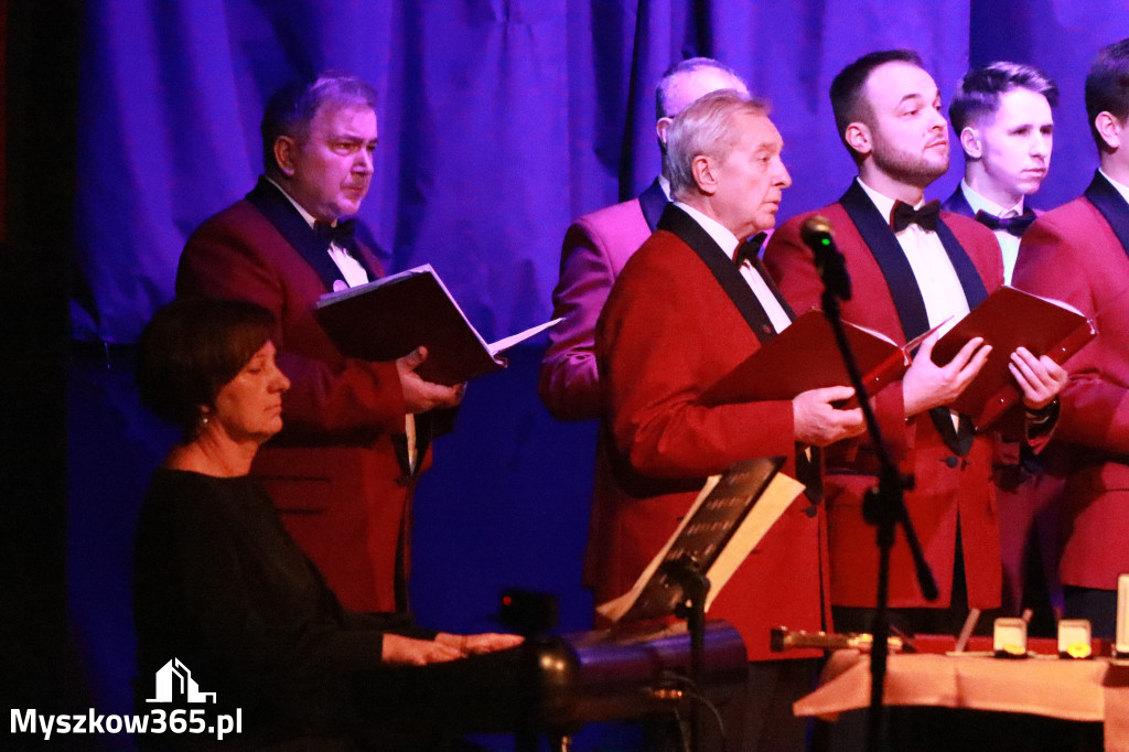 Fotorelacja: 95-lecie Rzemieślniczego Chóru Męskiego POCHODNIA. Częstochowa 2025!