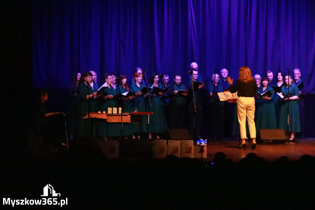 Fotorelacja: 95-lecie Rzemieślniczego Chóru Męskiego POCHODNIA. Częstochowa 2025!