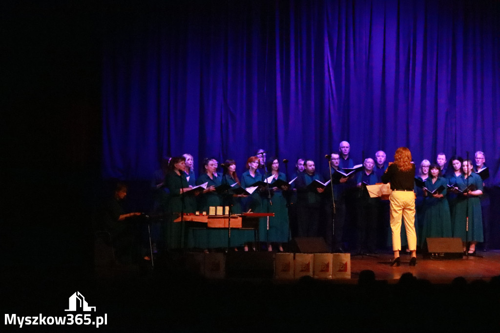 Fotorelacja: 95-lecie Rzemieślniczego Chóru Męskiego POCHODNIA. Częstochowa 2025!