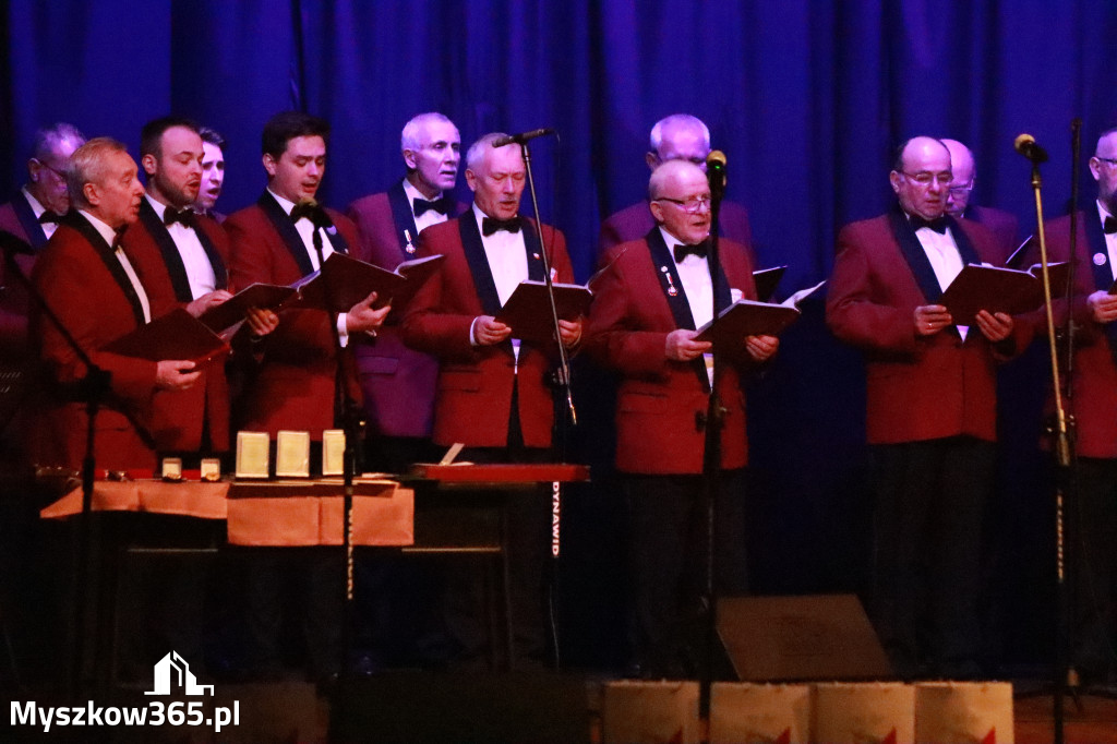 Fotorelacja: 95-lecie Rzemieślniczego Chóru Męskiego POCHODNIA. Częstochowa 2025!