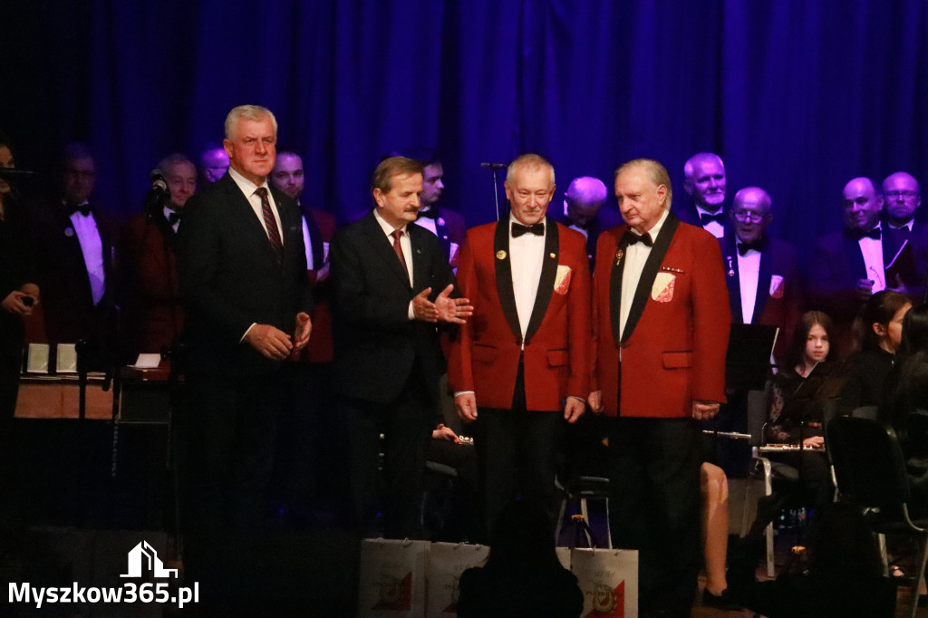 Fotorelacja: 95-lecie Rzemieślniczego Chóru Męskiego POCHODNIA. Częstochowa 2025!