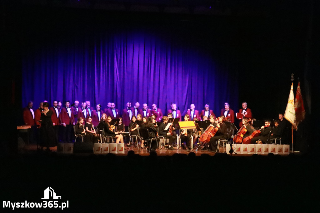 Fotorelacja: 95-lecie Rzemieślniczego Chóru Męskiego POCHODNIA. Częstochowa 2025!