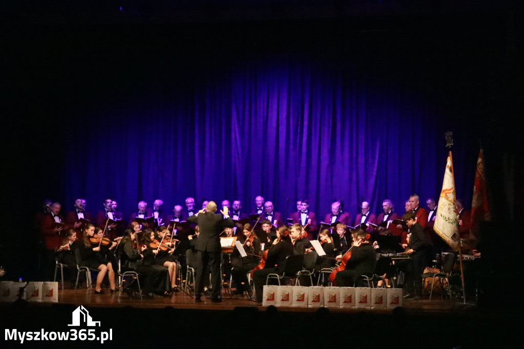 Fotorelacja: 95-lecie Rzemieślniczego Chóru Męskiego POCHODNIA. Częstochowa 2025!