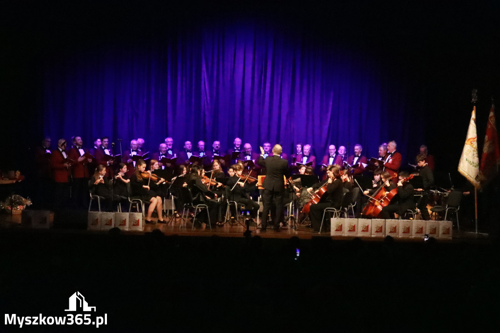 Fotorelacja: 95-lecie Rzemieślniczego Chóru Męskiego POCHODNIA. Częstochowa 2025!