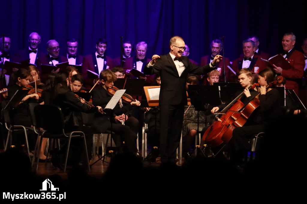 Fotorelacja: 95-lecie Rzemieślniczego Chóru Męskiego POCHODNIA. Częstochowa 2025!