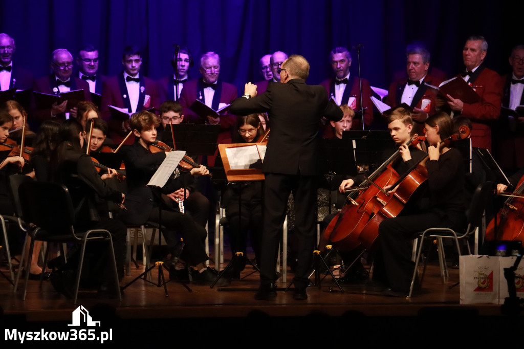 Fotorelacja: 95-lecie Rzemieślniczego Chóru Męskiego POCHODNIA. Częstochowa 2025!