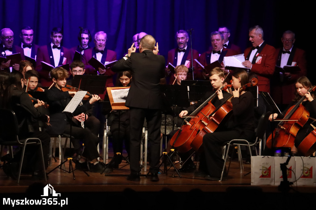 Fotorelacja: 95-lecie Rzemieślniczego Chóru Męskiego POCHODNIA. Częstochowa 2025!