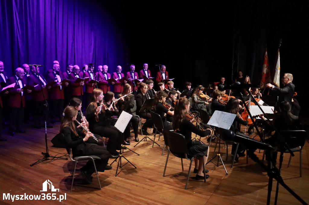 Fotorelacja: 95-lecie Rzemieślniczego Chóru Męskiego POCHODNIA. Częstochowa 2025!