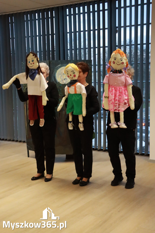 Fotorelacja: Spektakl lalkowy przygotowany przez Klub Seniora Koziołek  - Bajka PRZYGODY BOLKA I LOLKA