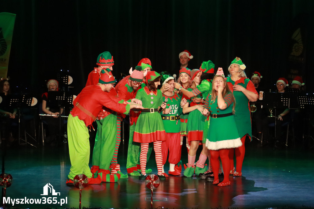 Fotorelacja: Spotkanie z Mikołajem i Rozświetlenie Choinki w Myszkowie