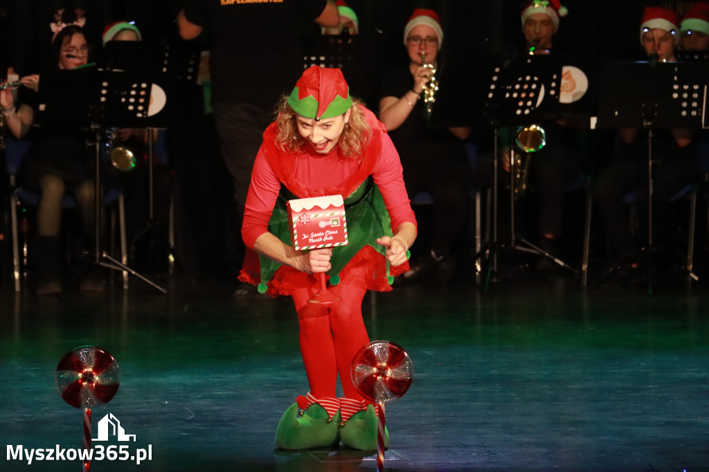 Fotorelacja: Spotkanie z Mikołajem i Rozświetlenie Choinki w Myszkowie
