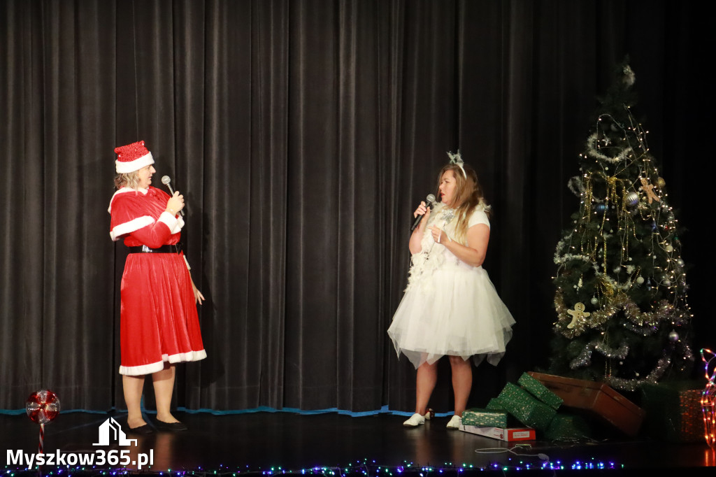 Fotorelacja: Spotkanie z Mikołajem i Rozświetlenie Choinki w Myszkowie