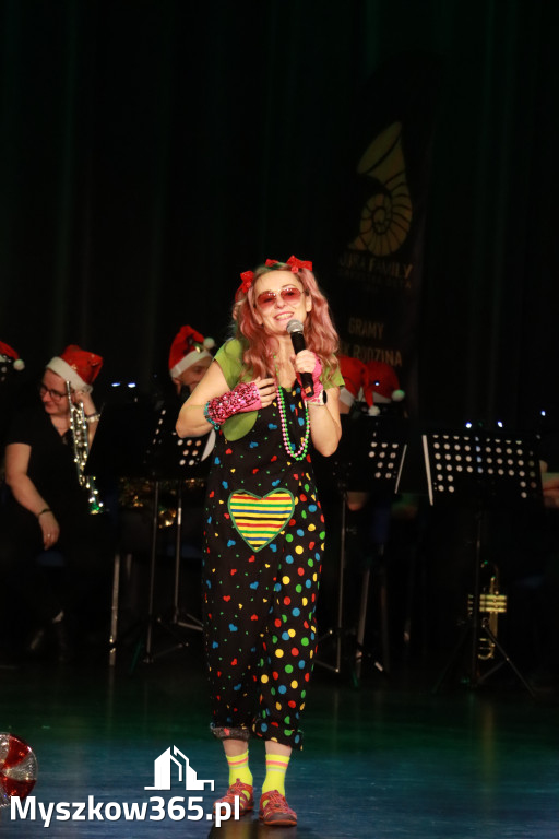 Fotorelacja: Spotkanie z Mikołajem i Rozświetlenie Choinki w Myszkowie