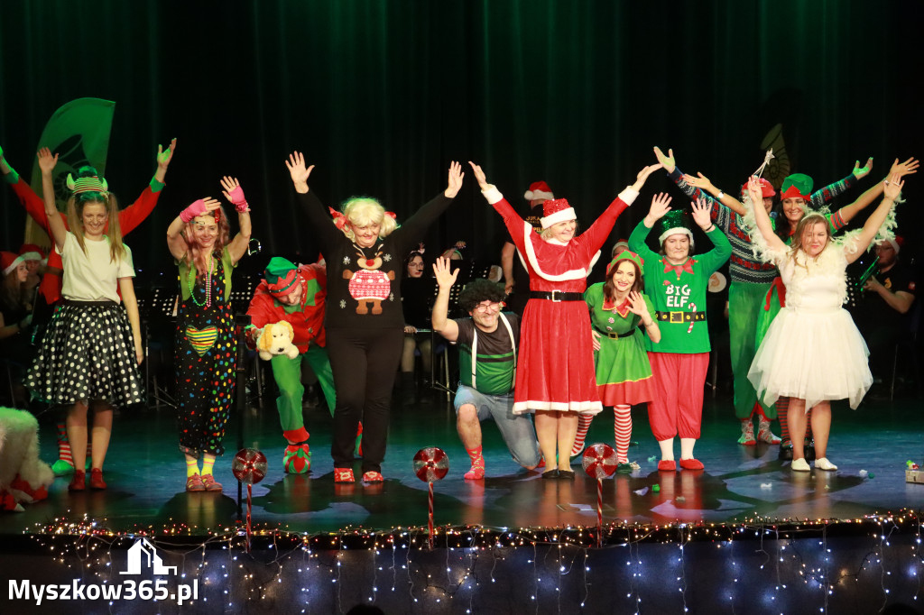 Fotorelacja: Spotkanie z Mikołajem i Rozświetlenie Choinki w Myszkowie