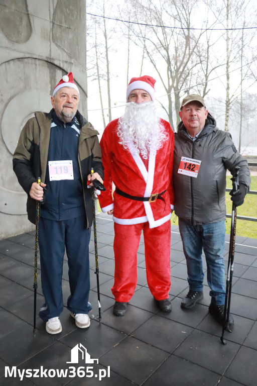 Fotorelacja: Mikołajkowy 9. Bieg po Zdrowie w Myszkowie