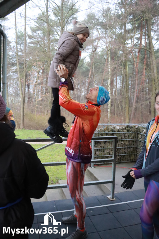 Fotorelacja: Mikołajkowy 9. Bieg po Zdrowie w Myszkowie
