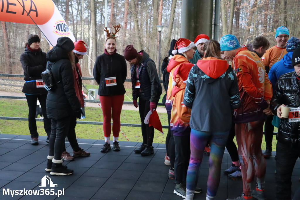 Fotorelacja: Mikołajkowy 9. Bieg po Zdrowie w Myszkowie