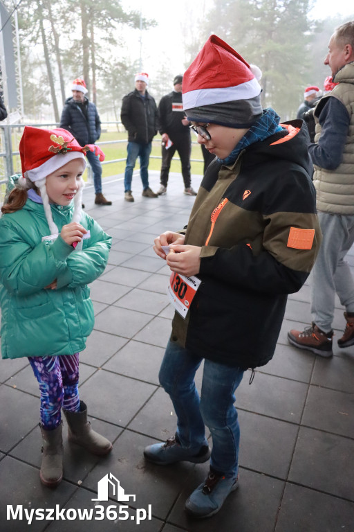 Fotorelacja: Mikołajkowy 9. Bieg po Zdrowie w Myszkowie