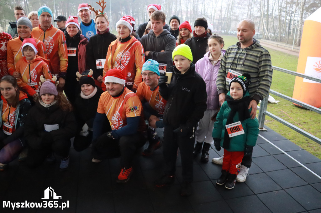 Fotorelacja: Mikołajkowy 9. Bieg po Zdrowie w Myszkowie