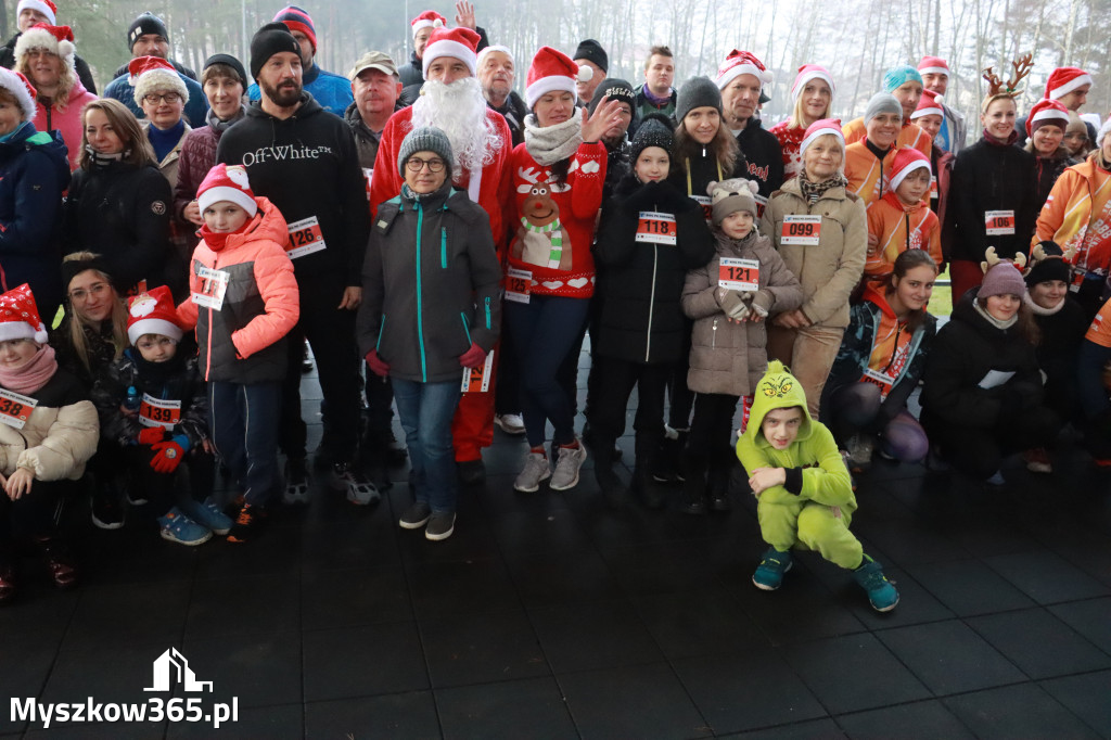 Fotorelacja: Mikołajkowy 9. Bieg po Zdrowie w Myszkowie