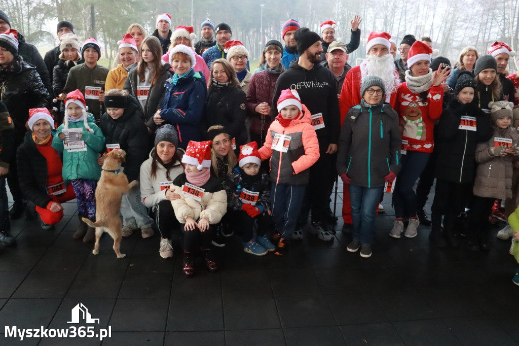 Fotorelacja: Mikołajkowy 9. Bieg po Zdrowie w Myszkowie