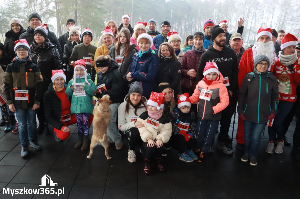 Fotorelacja: Mikołajkowy 9. Bieg po Zdrowie w Myszkowie