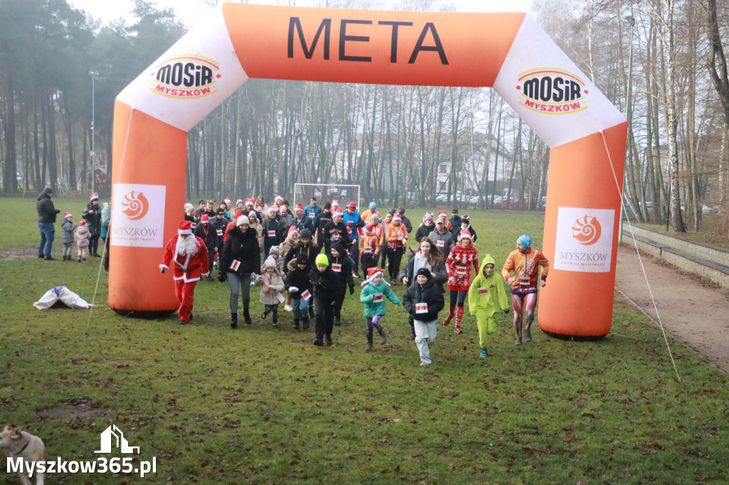 Fotorelacja: Mikołajkowy 9. Bieg po Zdrowie w Myszkowie