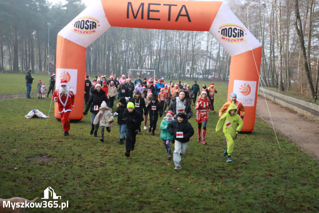 Fotorelacja: Mikołajkowy 9. Bieg po Zdrowie w Myszkowie