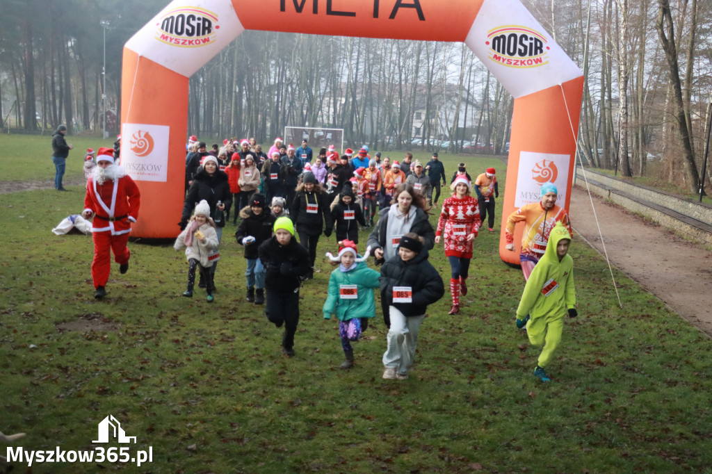 Fotorelacja: Mikołajkowy 9. Bieg po Zdrowie w Myszkowie
