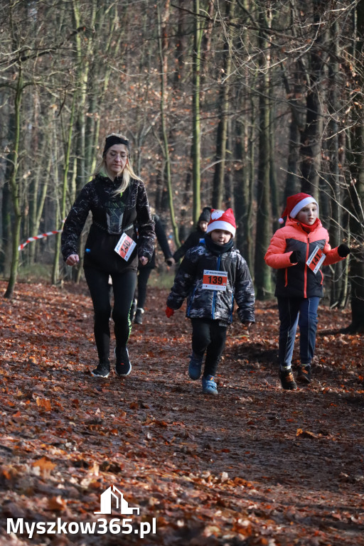 Fotorelacja: Mikołajkowy 9. Bieg po Zdrowie w Myszkowie