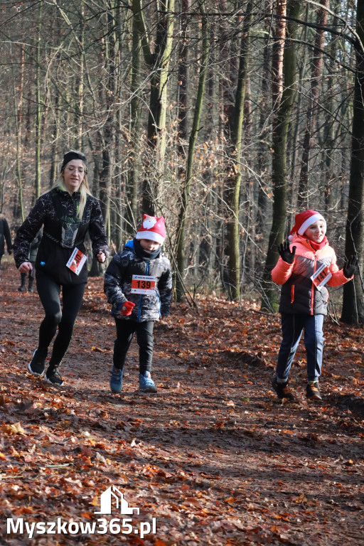 Fotorelacja: Mikołajkowy 9. Bieg po Zdrowie w Myszkowie
