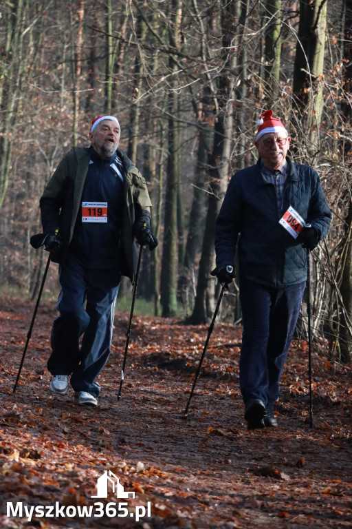 Fotorelacja: Mikołajkowy 9. Bieg po Zdrowie w Myszkowie
