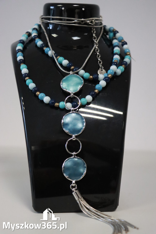 Fotorelacja: Wystawa z cyklu MOJE PASJE, HOBBY pani Lucyny Bąk członkini Klubu Seniora Koziołek