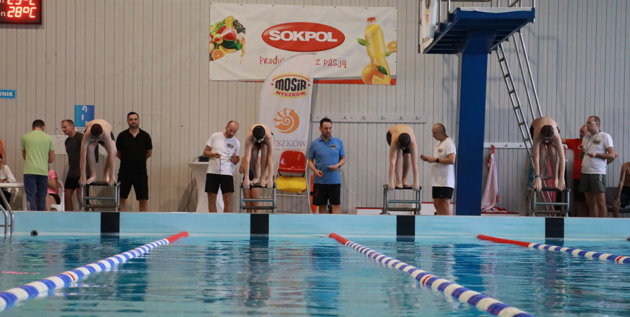 Fotorelacja I: Zawody pływackie w MOSiR Myszków