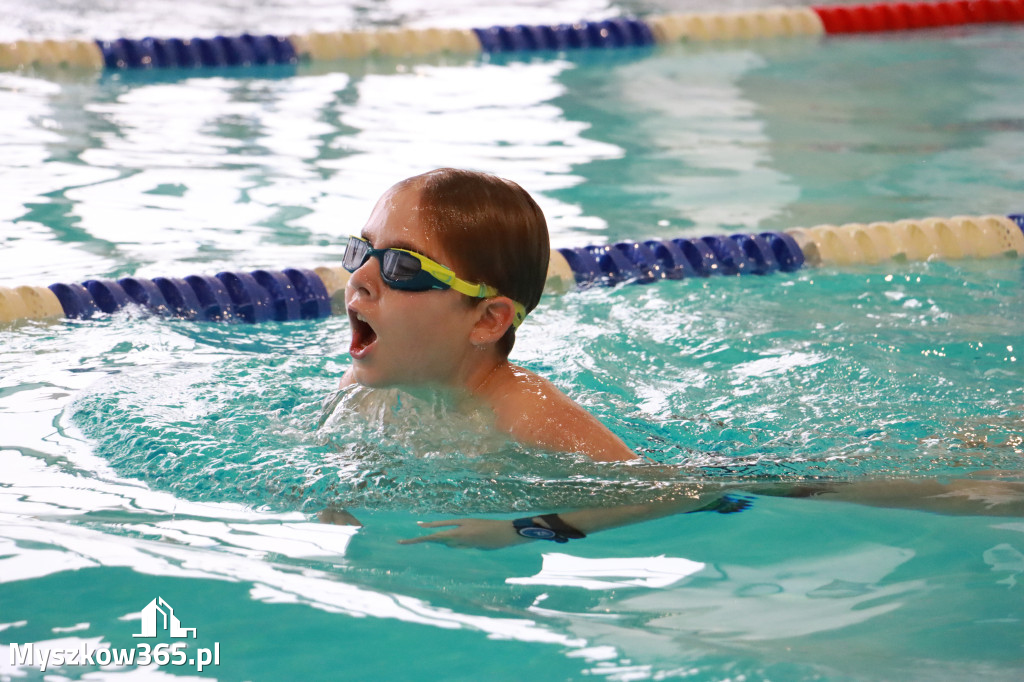 Fotorelacja I: Zawody pływackie w MOSiR Myszków