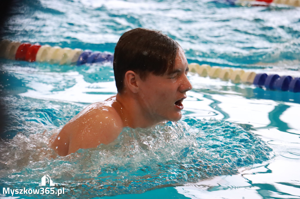 Fotorelacja I: Zawody pływackie w MOSiR Myszków