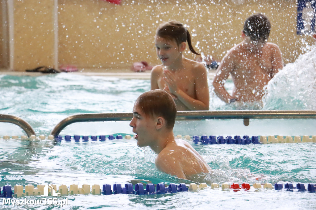 Fotorelacja I: Zawody pływackie w MOSiR Myszków