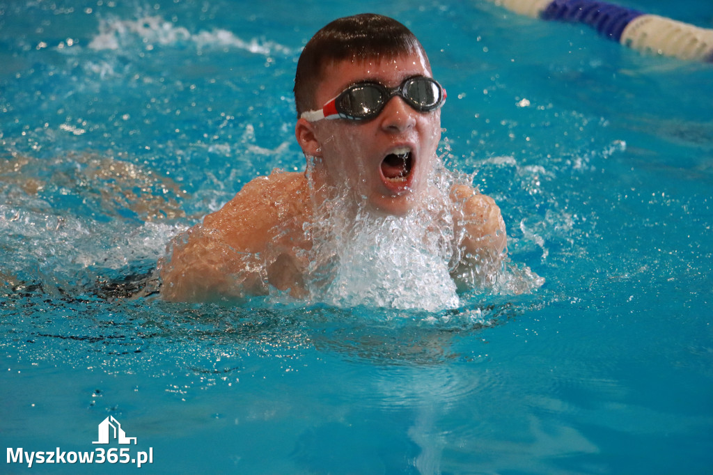 Fotorelacja I: Zawody pływackie w MOSiR Myszków