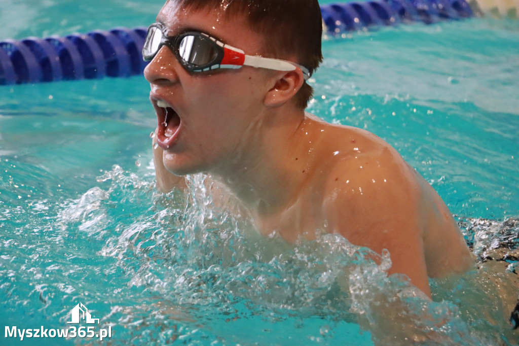Fotorelacja I: Zawody pływackie w MOSiR Myszków
