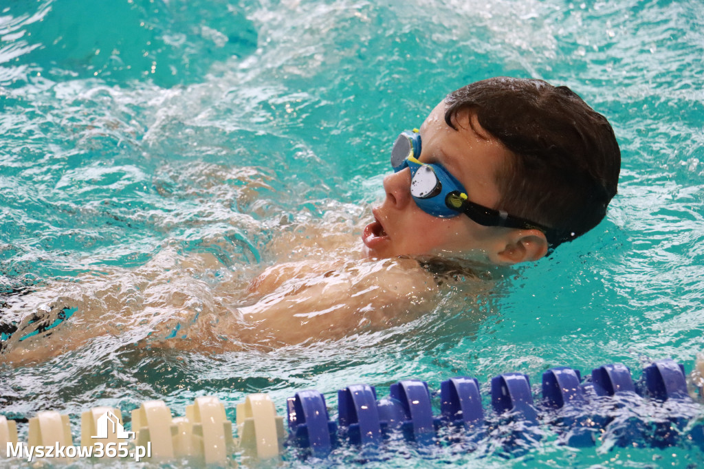 Fotorelacja II: Zawody pływackie w MOSiR Myszków