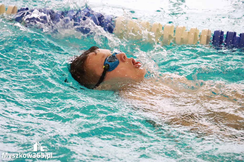 Fotorelacja II: Zawody pływackie w MOSiR Myszków