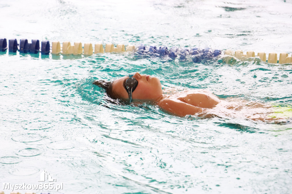 Fotorelacja II: Zawody pływackie w MOSiR Myszków