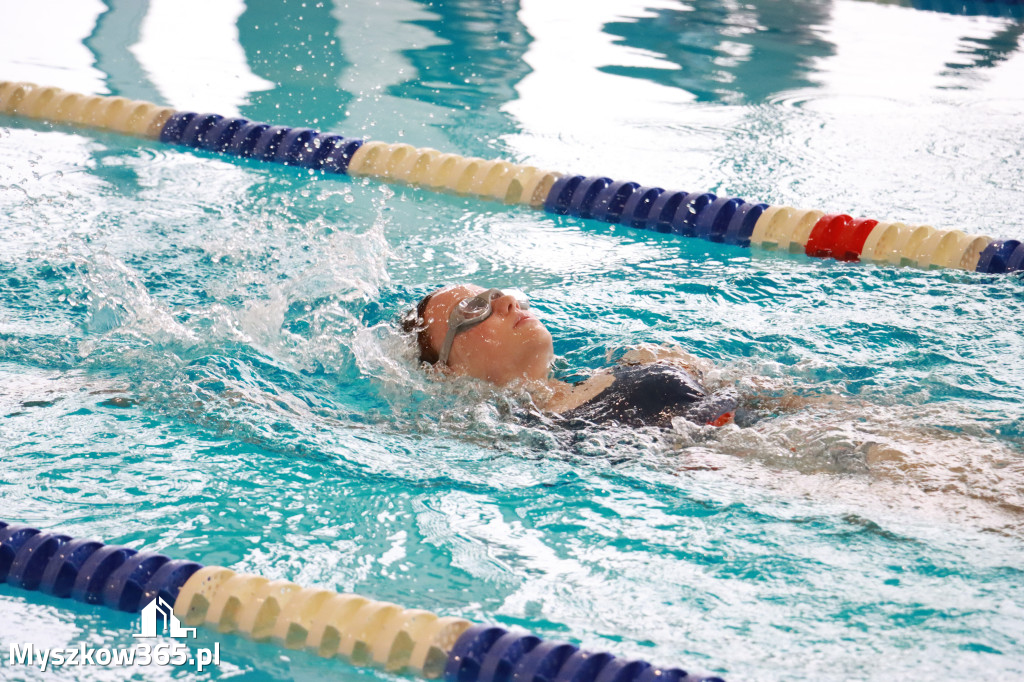 Fotorelacja II: Zawody pływackie w MOSiR Myszków