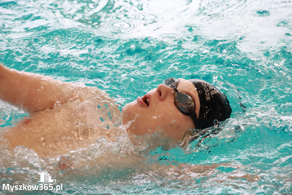 Fotorelacja II: Zawody pływackie w MOSiR Myszków
