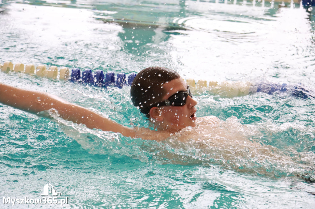 Fotorelacja II: Zawody pływackie w MOSiR Myszków
