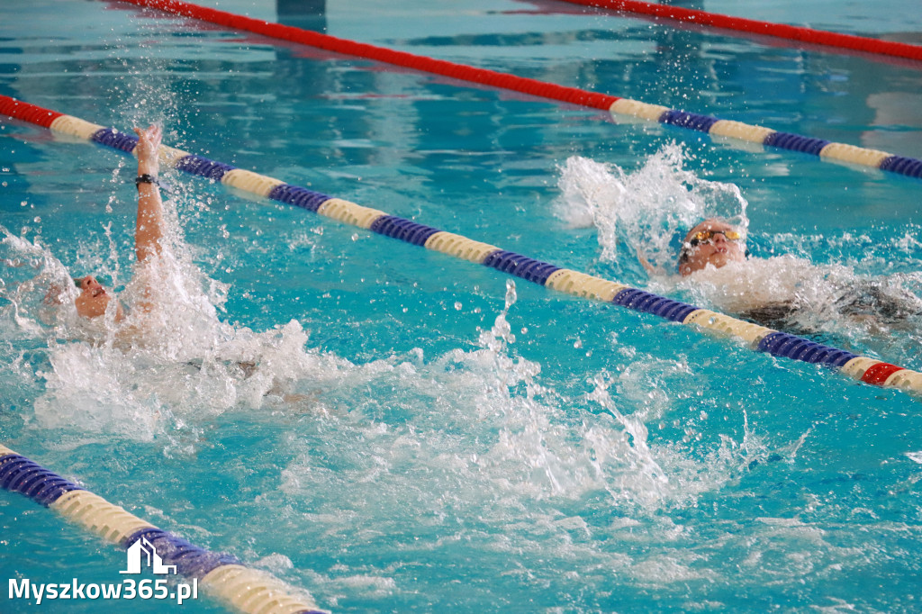 Fotorelacja II: Zawody pływackie w MOSiR Myszków