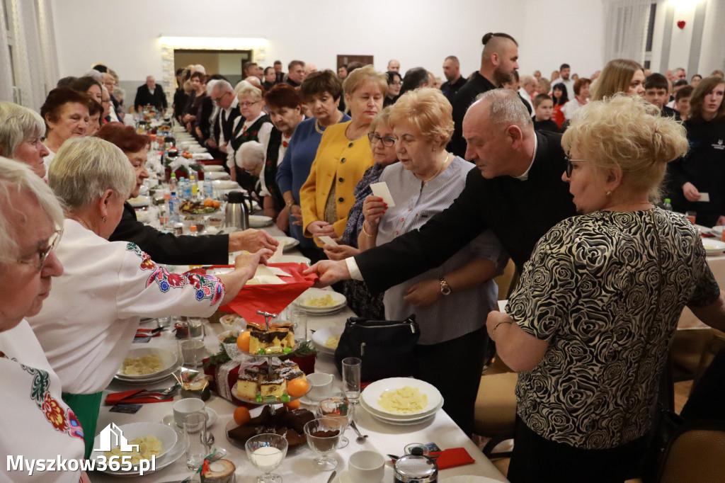Fotorelacja: Wigilia Gminna w Poraju