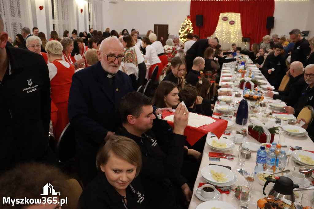 Fotorelacja: Wigilia Gminna w Poraju
