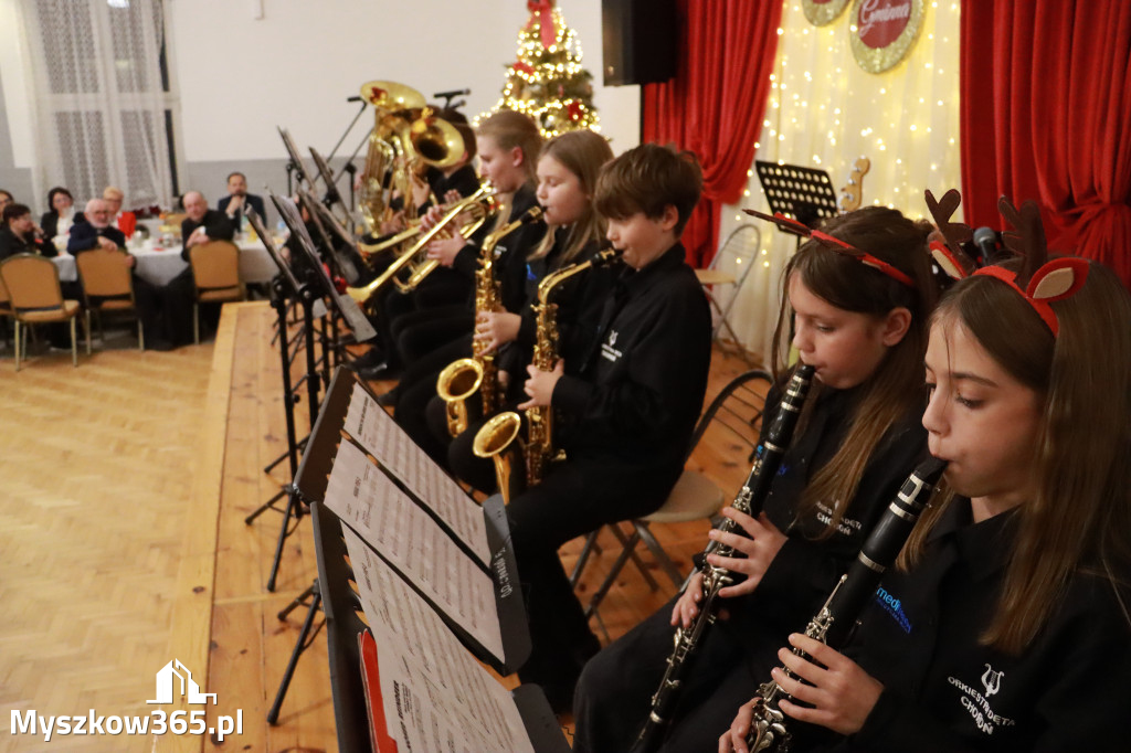 Fotorelacja: Wigilia Gminna w Poraju