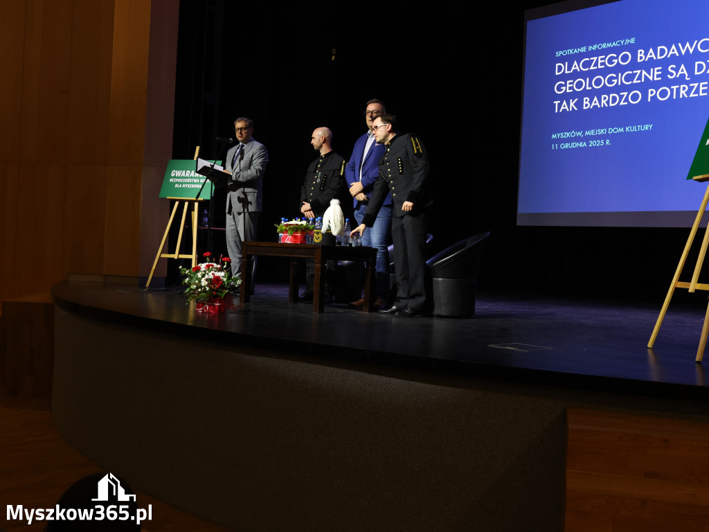 Fotorelacja: Dyskusja o odwiertach w MDK Myszków